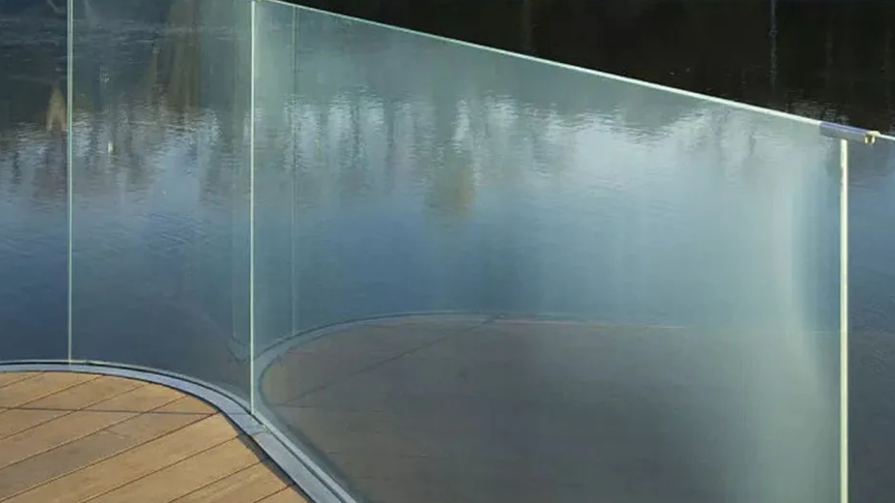 Which Glass Types Are Used For Glass Balcony Balustrades?