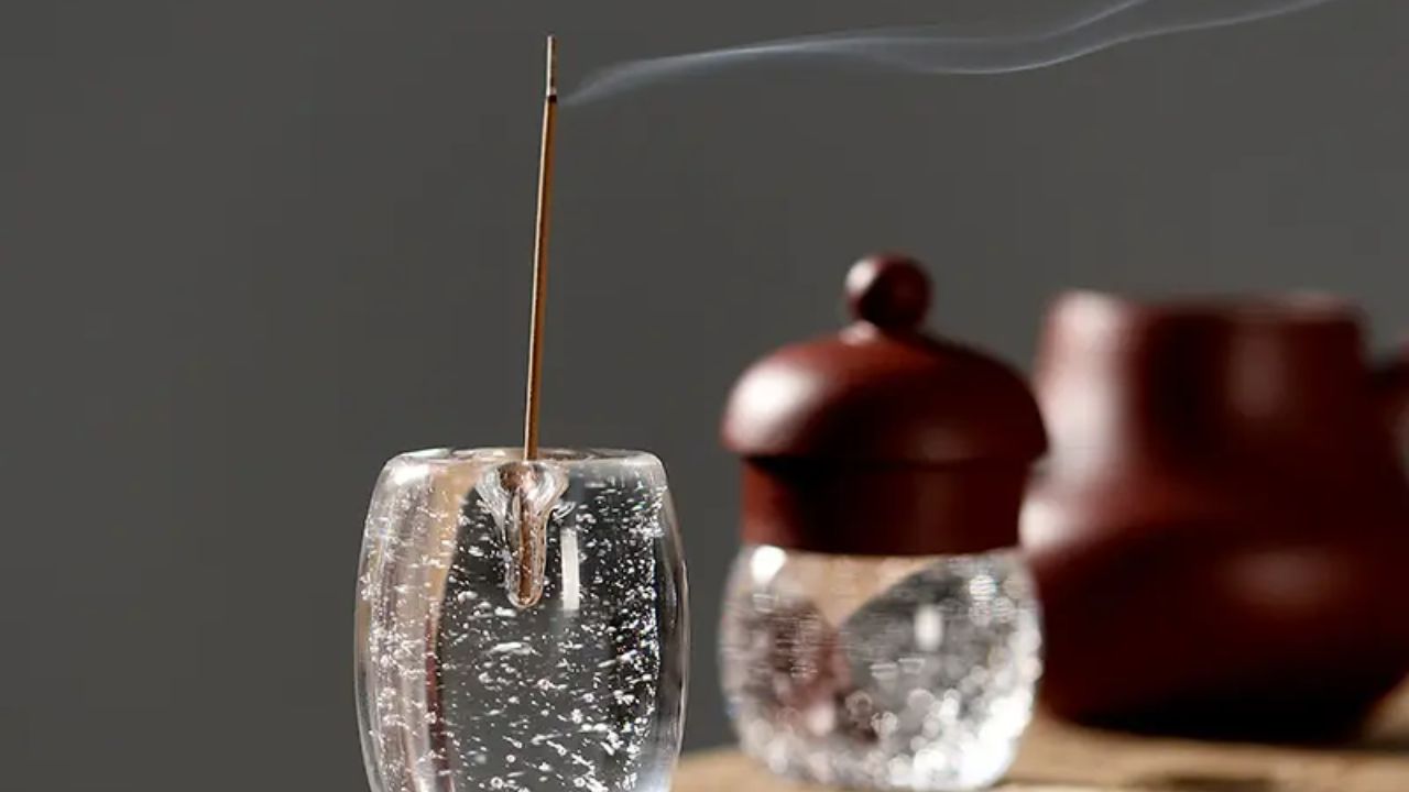 The Ultimate Gift: Why a Glass Incense Holder Is a Great Gift